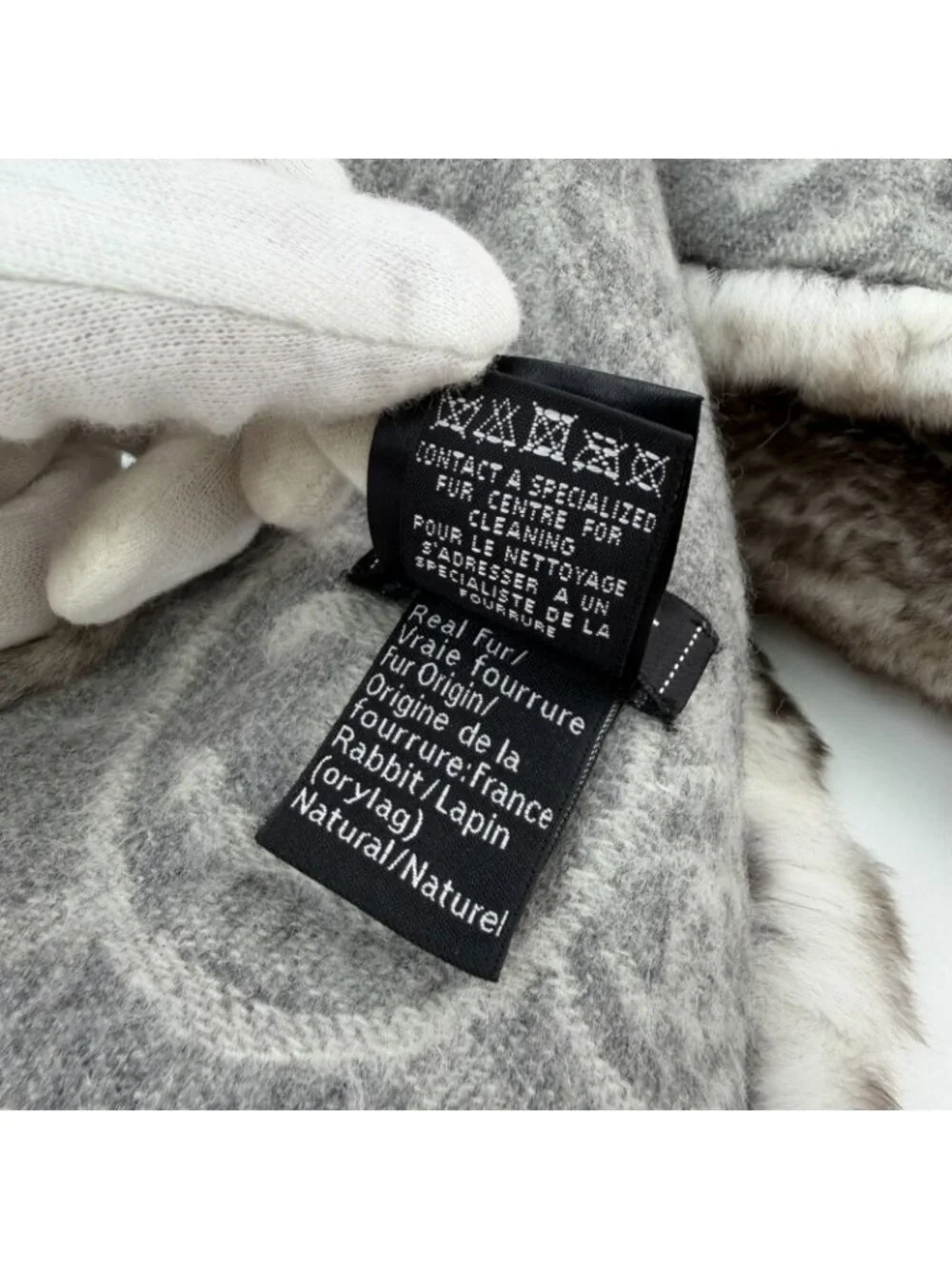 Chanel CC Logo All Over Print Reversible Scarf Orylag Brown Gray Ivory Vintage